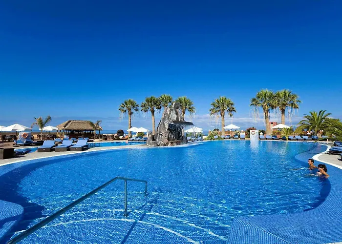 Grand Callao بلايا ذي لاس أميريكاس